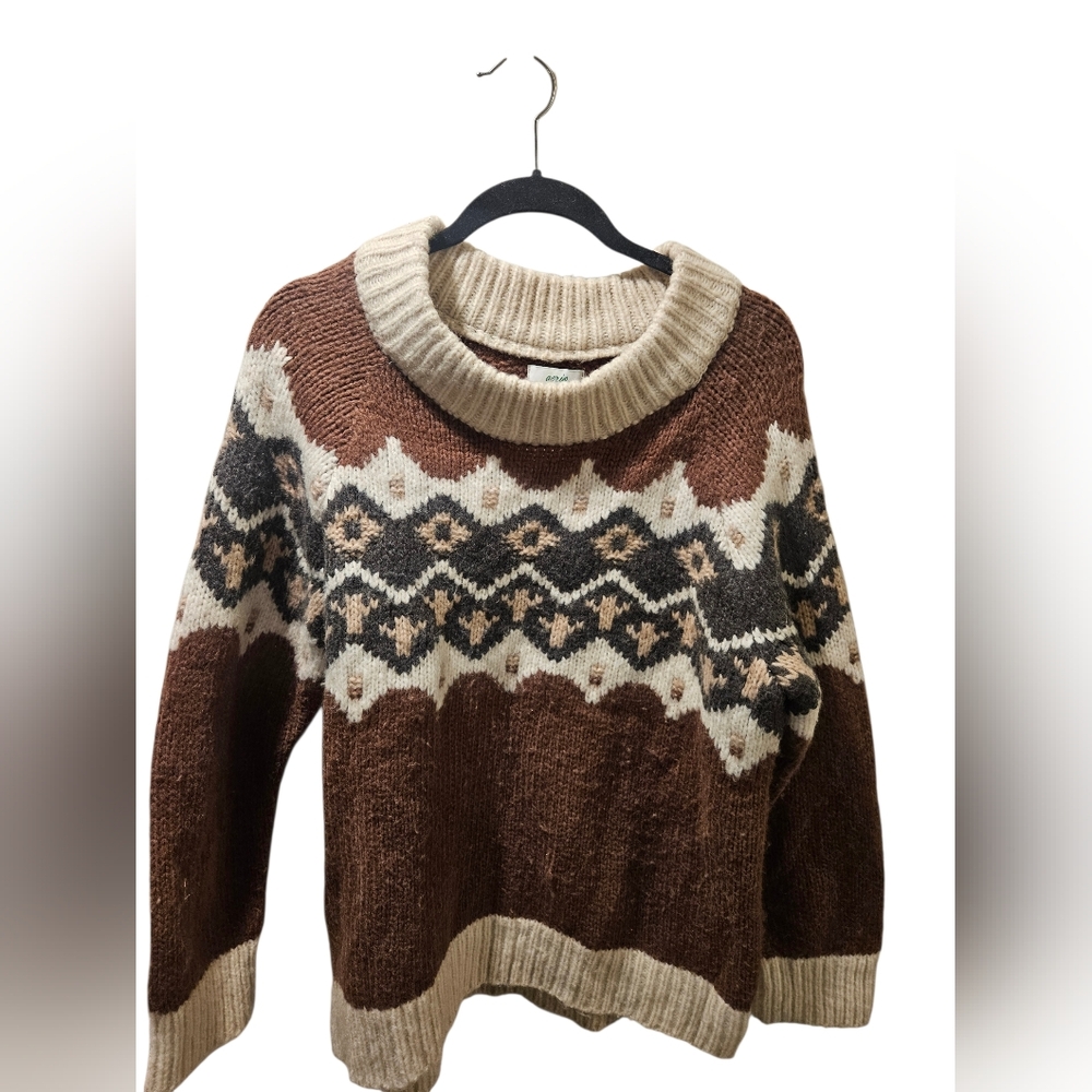 Aerie Cozy Brown and Cream Patterned Sweater